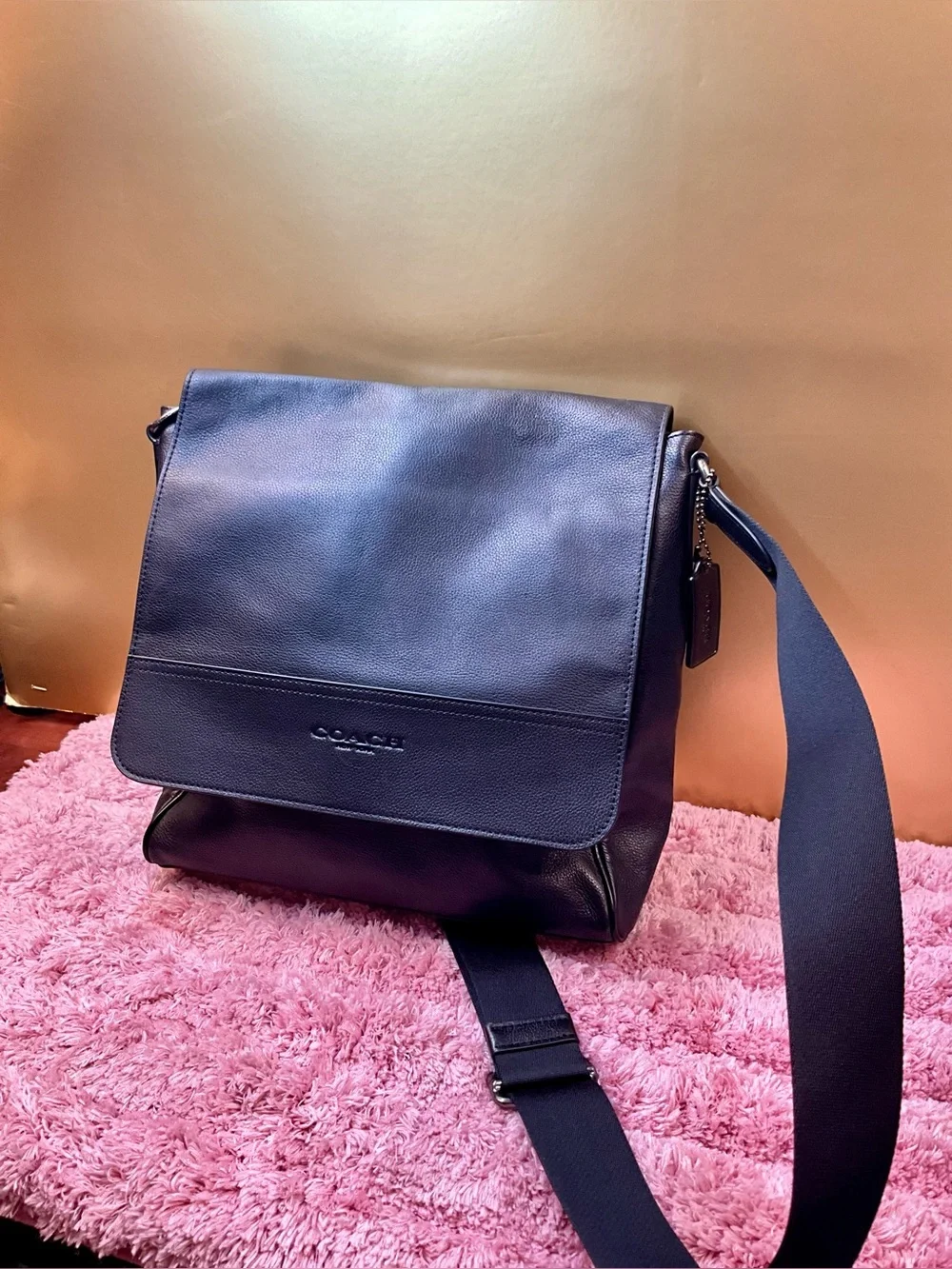 Coach Black Leather Men's Messenger Bag with Adjustable Strap